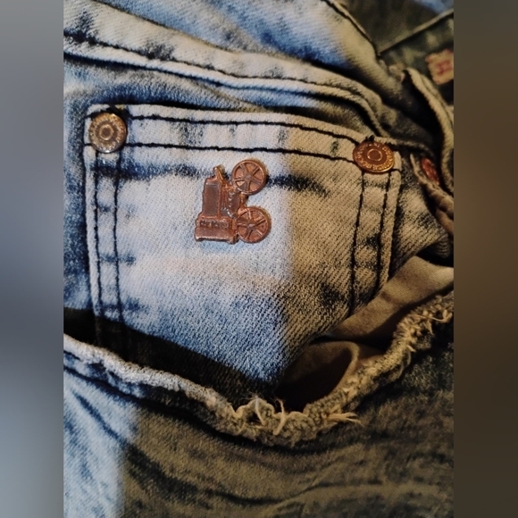 Grindhouse Distressed Blue Jeans With Metal Logo Size Of 32x32 - Picture 12 of 12